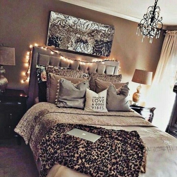 Meet your Posher, Victoria - Picture 1 of 1